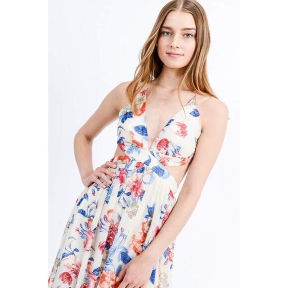 MAXI DRESS // FLORAL // LOVE TREE - Picture 3 of 5